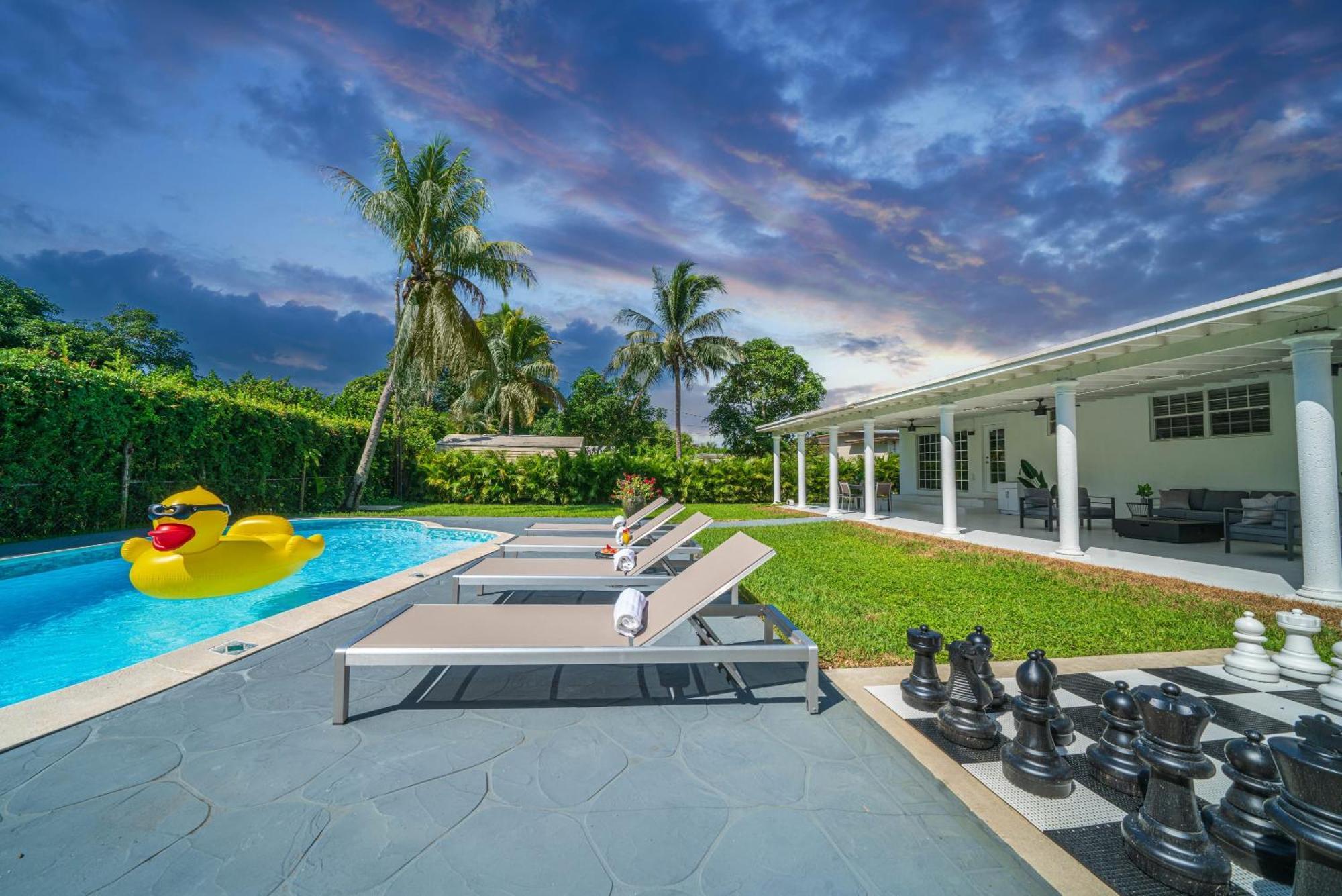 New Tropical Oasis Retreat In Villa *